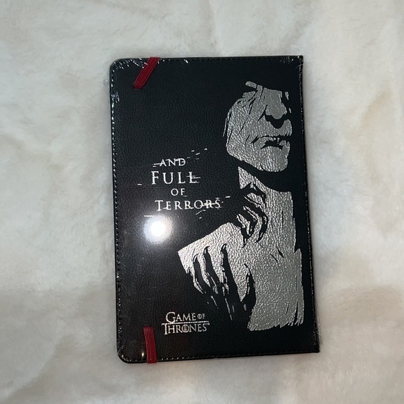 Loot Crate Exclusive Game of Thrones Notebook - Picture 2 of 4